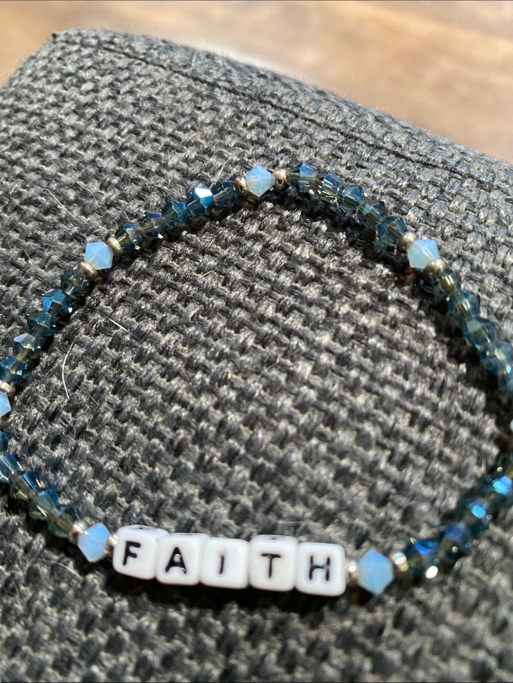 FAITH & BELIEVE Beaded Word Bracelets - Blue & White crystal - Picture 3 of 5
